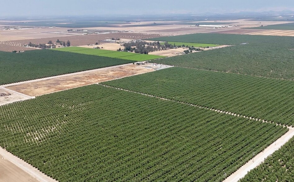 Primary Photo Of Road 140 & 80 ave, Pixley Land For Sale