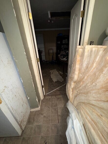 More Photos Of 692 King St, Charleston Apartments For Sale