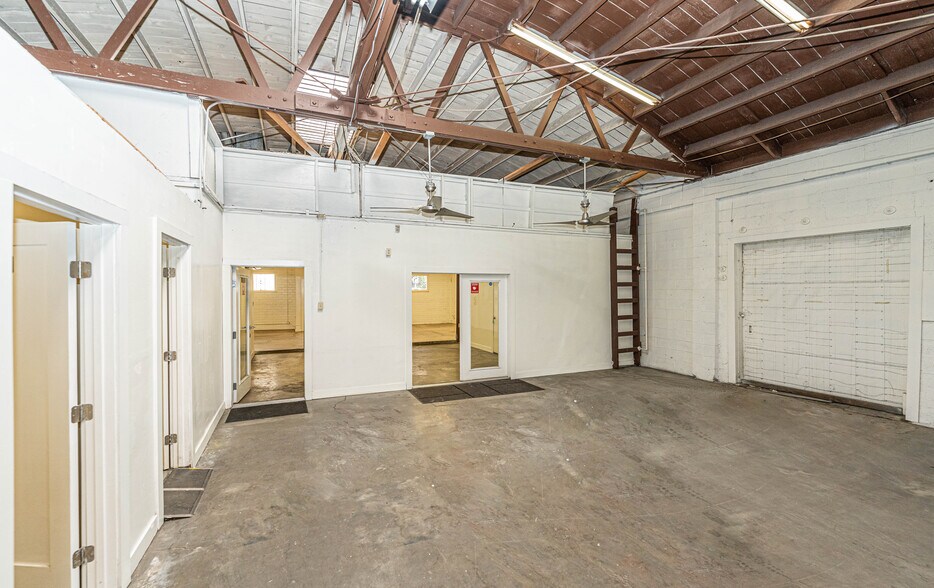 More Photos Of 947 N Vignes St, Los Angeles Warehouse For Sale