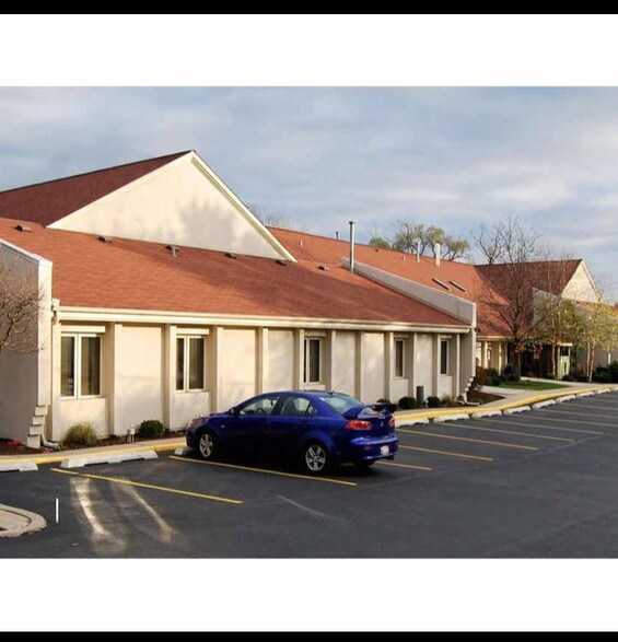 More Photos Of 1538-1590 N Arlington Heights Rd, Arlington Heights Medical For Lease