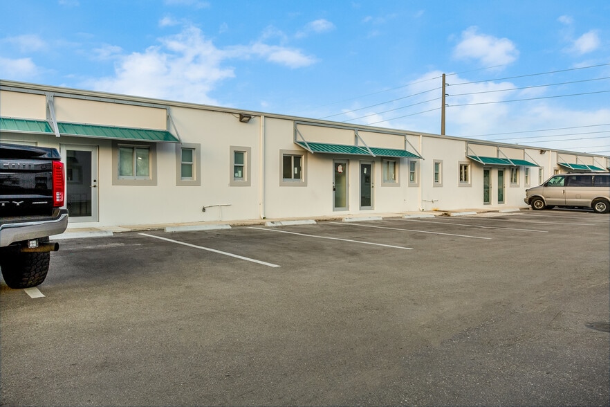 More Photos Of 2640 NW 1st Ave, Boca Raton Unknown For Lease