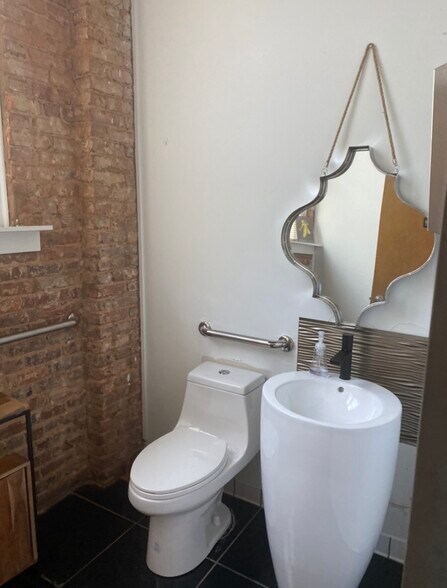 More Photos Of 1596 Cleveland Ave, Atlanta Storefront Retail Residential For Sale