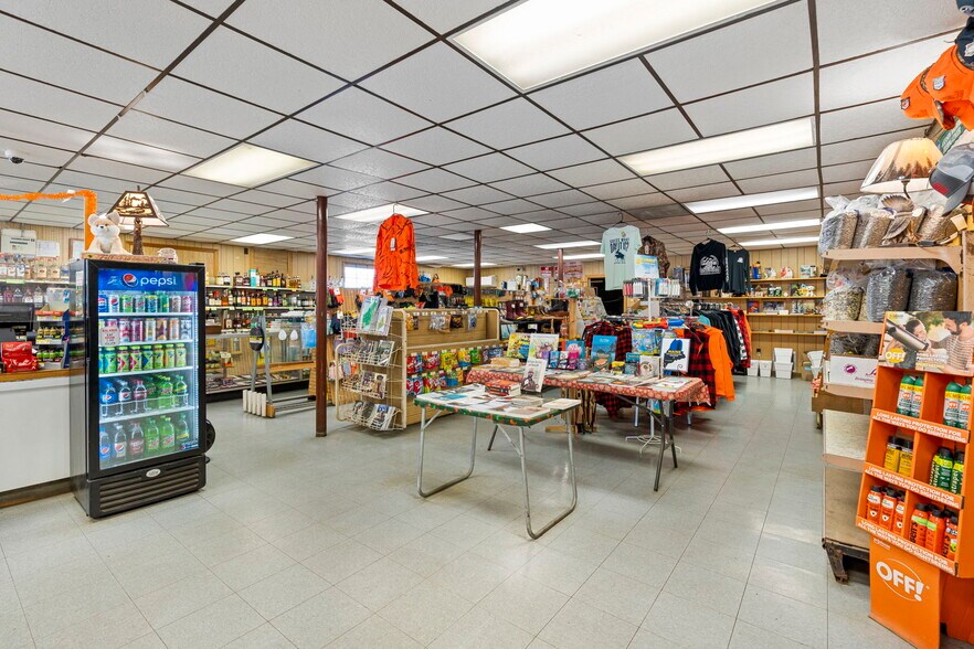More Photos Of 409 Main St, Bingham Convenience Store For Sale