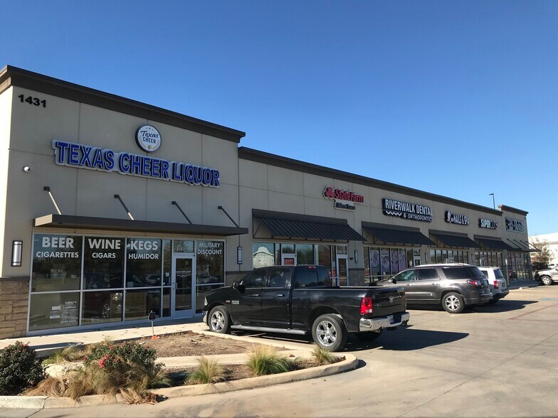 More Photos Of 1431 Palo Alto Rd, San Antonio Unknown For Lease