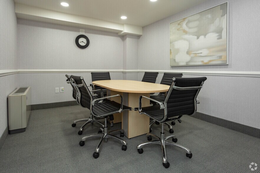 More Photos Of 520 Franklin Ave, Garden City Medical For Sale