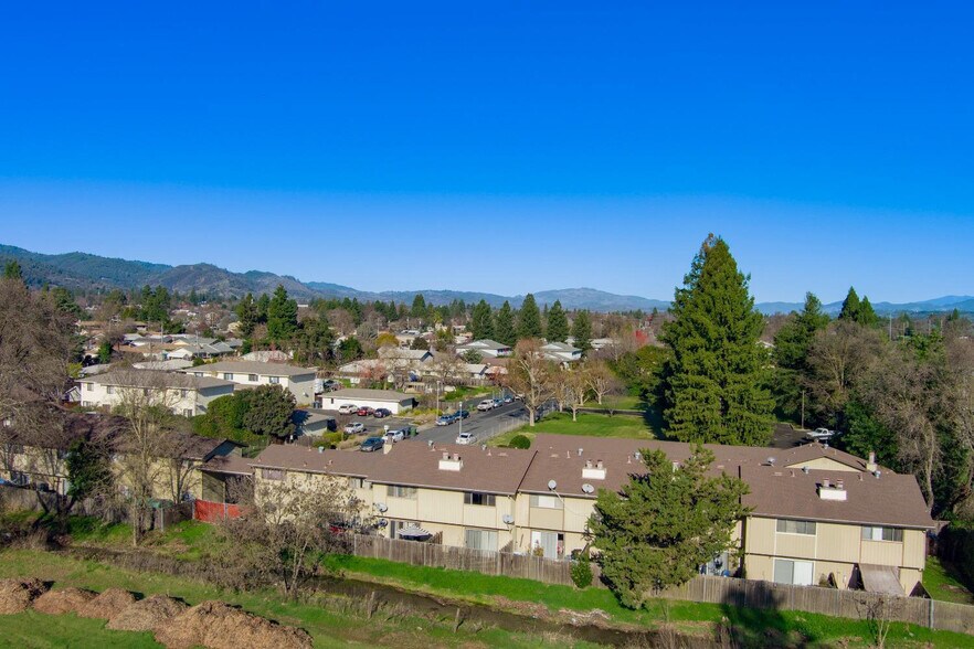 More Photos Of 960 Marlene St, Ukiah Apartments For Sale