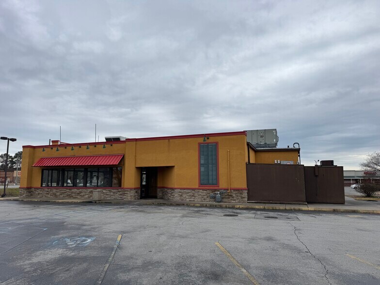 More Photos Of 2508 Dr Martin Luther King Jr Blvd, New Bern Fast Food For Lease