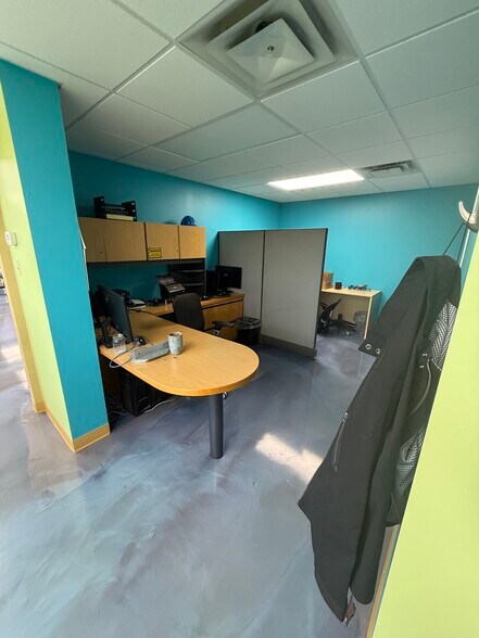 More Photos Of 3996 Mt Royal Blvd, Allison Park Medical For Lease