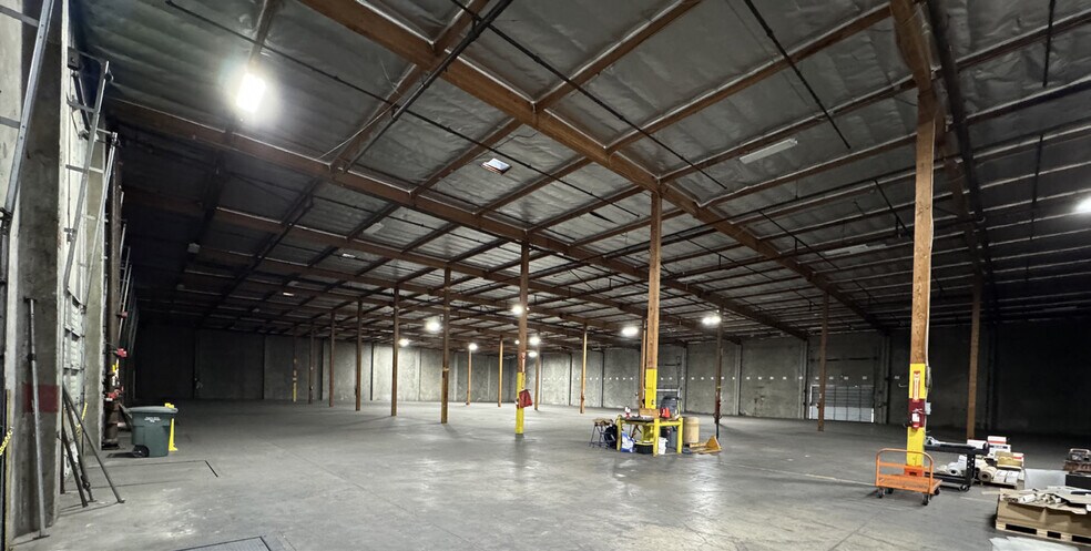 More Photos Of 2434 Polvorosa Ave, San Leandro Warehouse For Sale