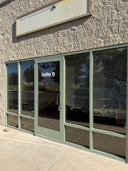 More Photos Of 2436 Precision Dr, Minden Flex For Lease
