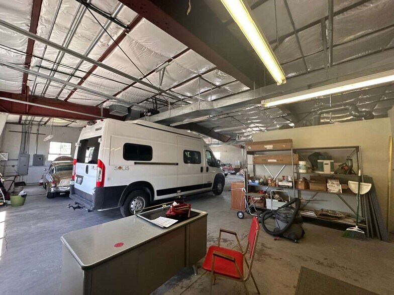 More Photos Of 415 Main St., Laurel Flex For Lease