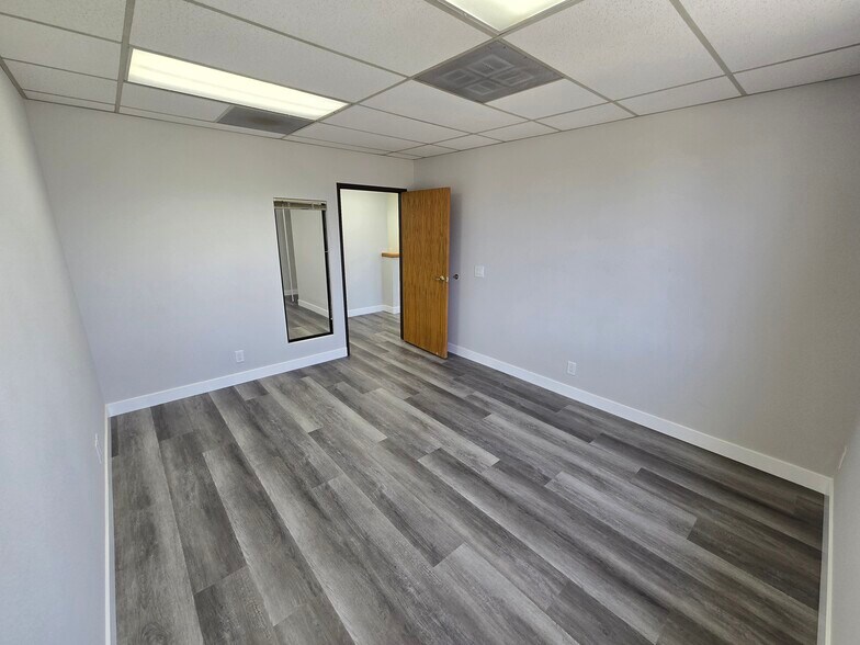 More Photos Of 3871 E Colorado Blvd, Pasadena Office For Lease