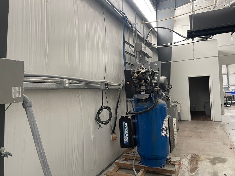 More Photos Of 22924 Kuykendahl Rd, Spring Light Manufacturing For Lease