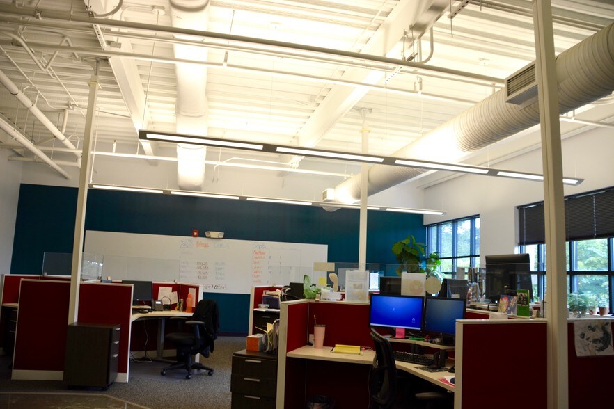 More Photos Of 101 Cosgrove Hill Ave, Chapel Hill Medical For Sale