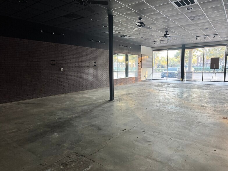 More Photos Of 20680 Westheimer Pky, Katy Unknown For Lease