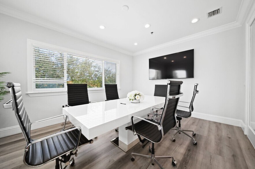 More Photos Of 3322 SE Gran Park Way, Stuart Warehouse For Sale