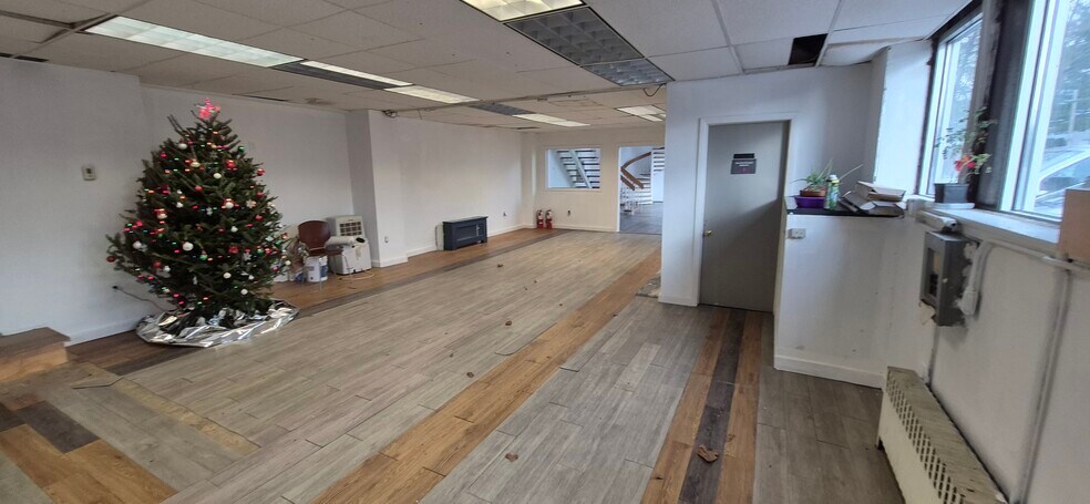 More Photos Of 710 Washington St, Peekskill Manufacturing For Lease