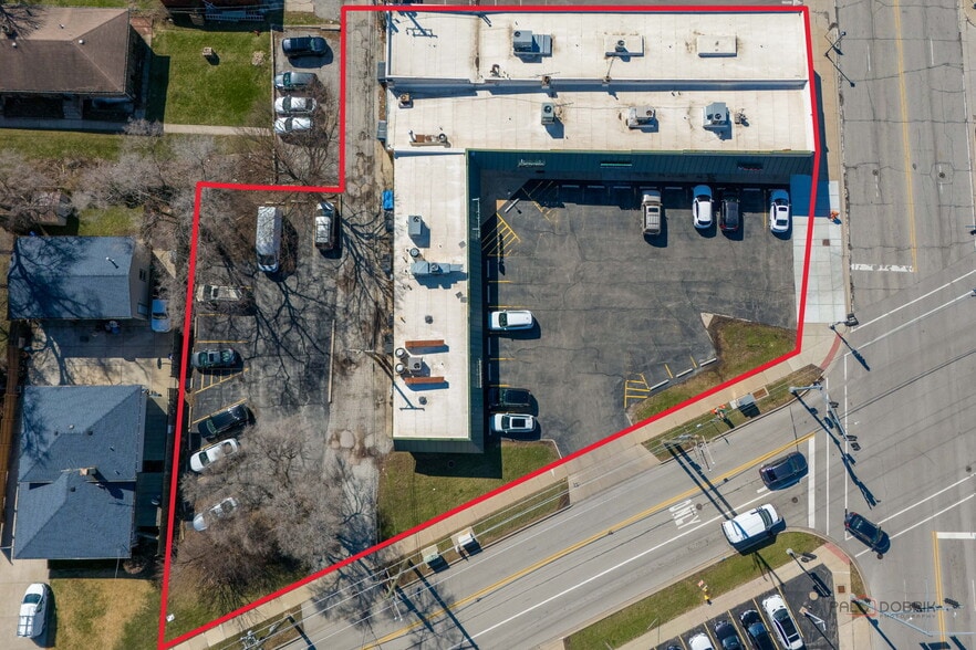 More Photos Of 4951-5001 Fairview Ave, Downers Grove General Retail For Sale