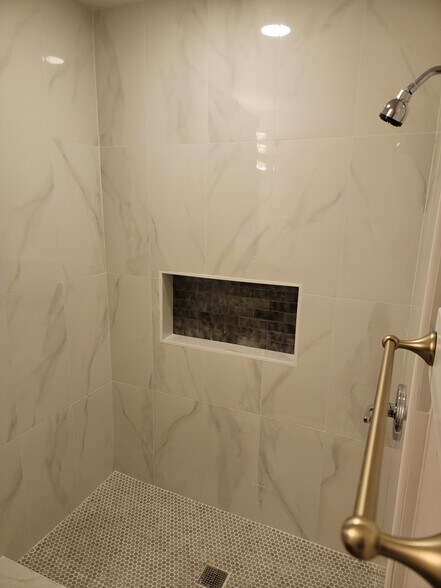 More Photos Of 8205 N La Homa Rd, Mission Apartments For Sale