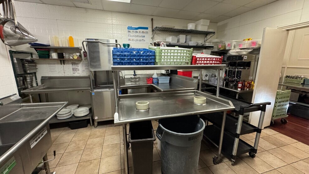 More Photos Of 700 Strykers Rd, Phillipsburg Golf Course Driving Range For Lease