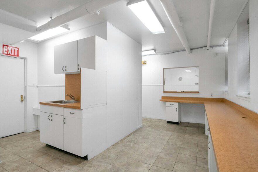 More Photos Of 2400 Davidson Ave, Bronx Apartments For Lease