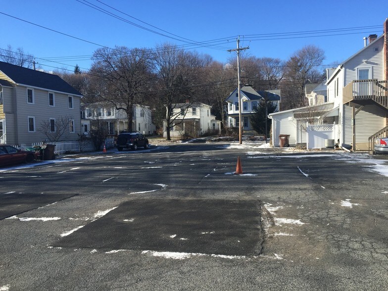 More Photos Of 28 S Main St, Voorheesville Warehouse For Lease