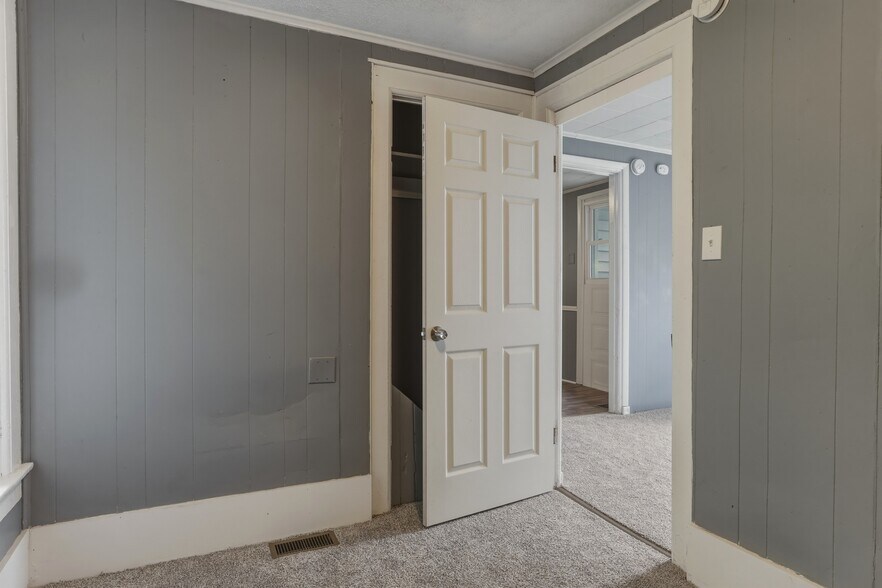 More Photos Of 291 Sunset Dr, Corning Apartments For Sale