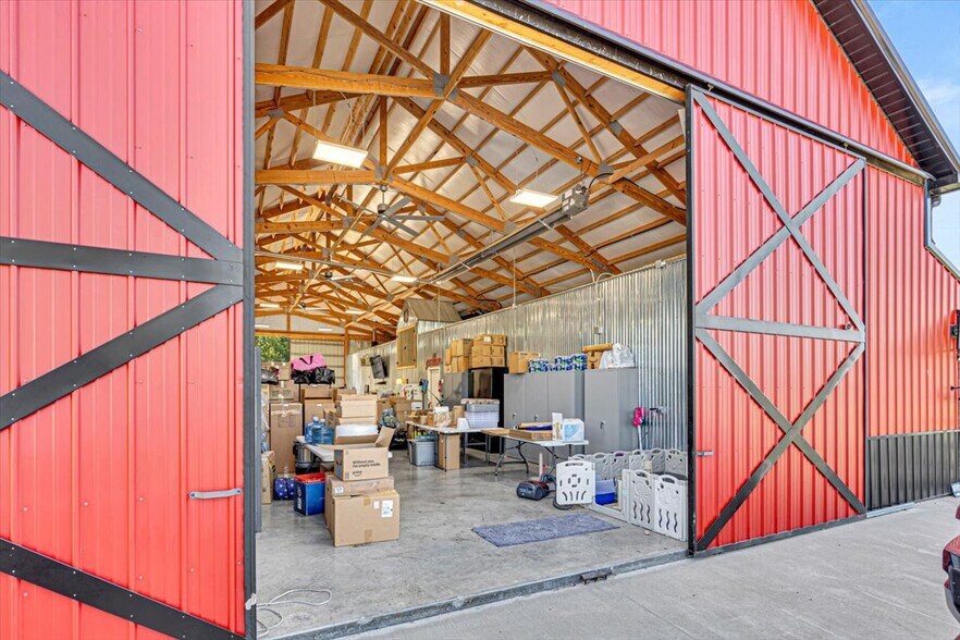 More Photos Of 7621 SE Cannon Ball Rd, Holt Specialty For Sale