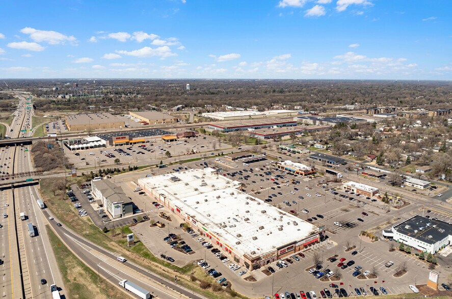 More Photos Of 244-252 57th Ave NE, Fridley General Retail For Lease