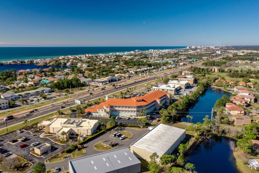 More Photos Of 4507 Furling Ln, Destin Loft Creative Space For Sale