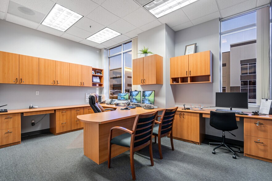 More Photos Of 803-827 Anchorage Place, Chula Vista Light Distribution For Lease