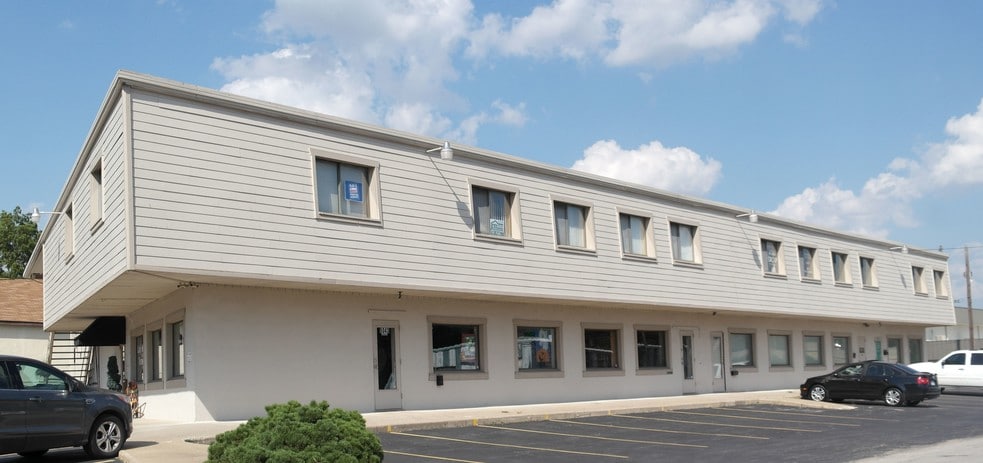 More Photos Of 5039-5057 Merriam Dr, Merriam Office For Lease