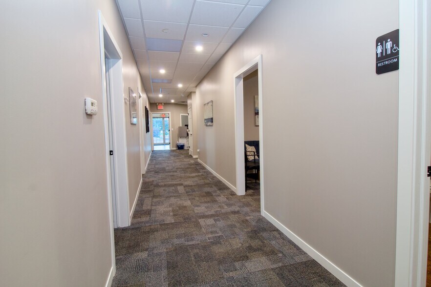 More Photos Of 5308 Parklane Pl, Kearney Office For Sale