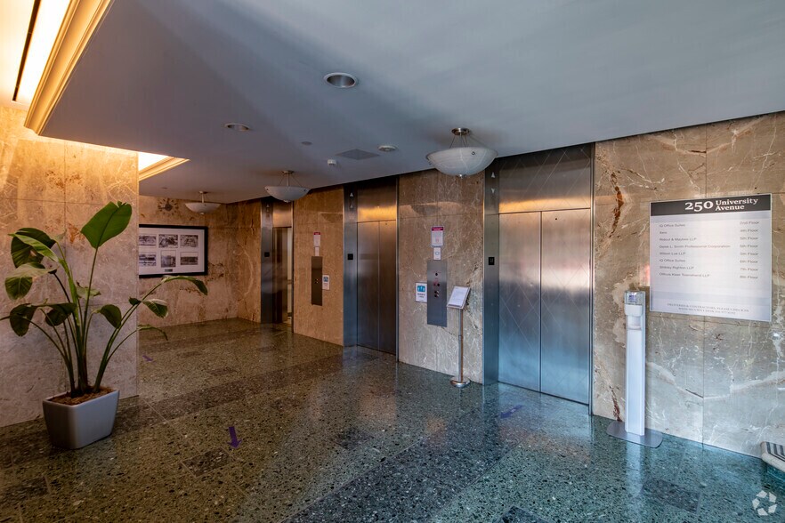 More Photos Of 250 University Ave, Toronto Coworking Space
