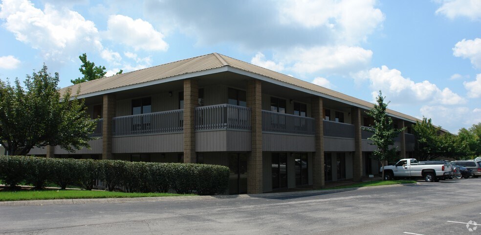 More Photos Of 444 Metroplex Dr, Nashville Office For Sale