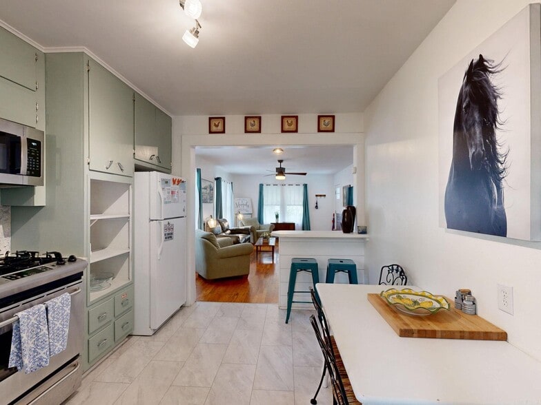 More Photos Of 305 Richard St, Hot Springs National Park Specialty For Sale