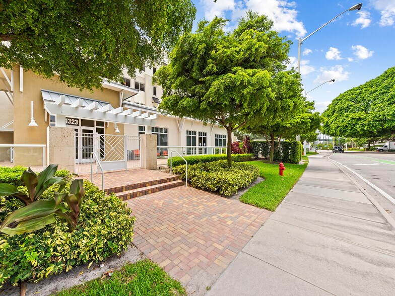 More Photos Of 1333 S Ocean Blvd, Pompano Beach Apartments For Lease