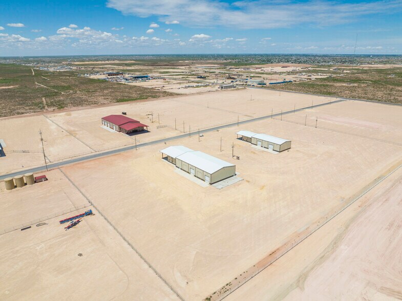 More Photos Of 16571 W Basin S, Odessa Warehouse For Sale