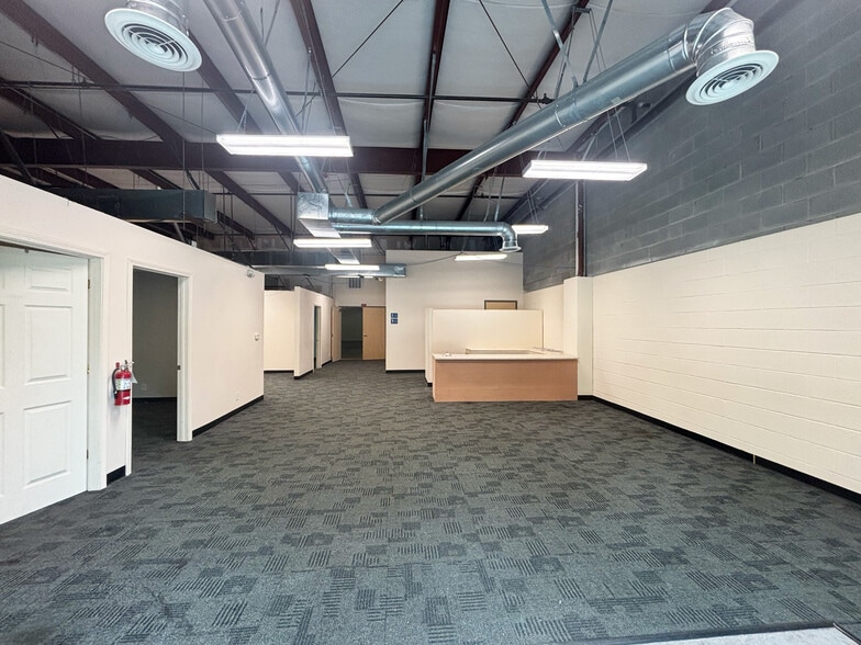 More Photos Of 3650 Patterson Ave, Winston-Salem Light Distribution For Lease