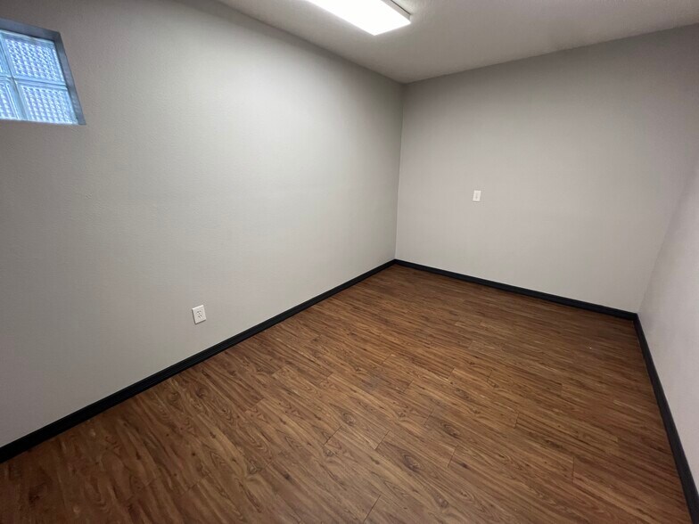 More Photos Of 512 S Dale Mabry Hwy, Tampa Office For Sale