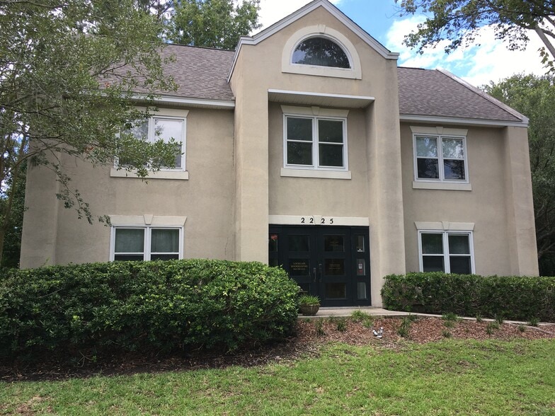 More Photos Of 2225 Ashley Crossing Dr, Charleston Office Residential For Lease