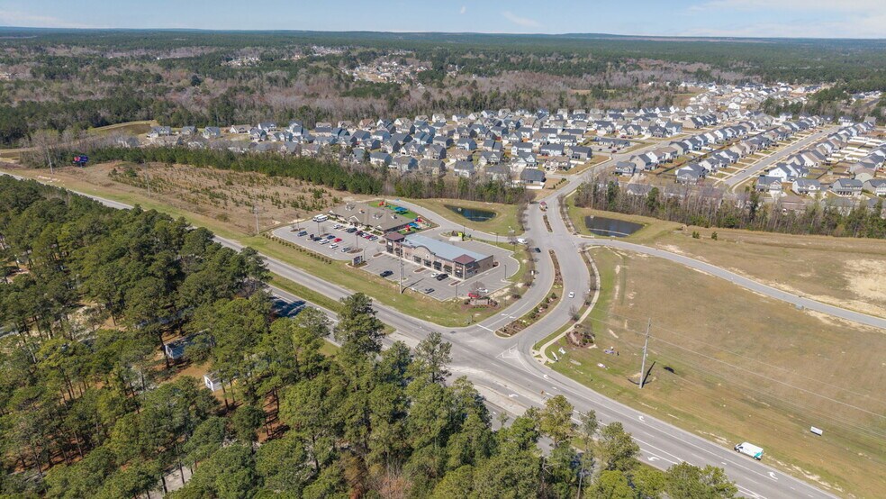 More Photos Of 101-129 Great Ln, Raeford Storefront Retail Office For Sale