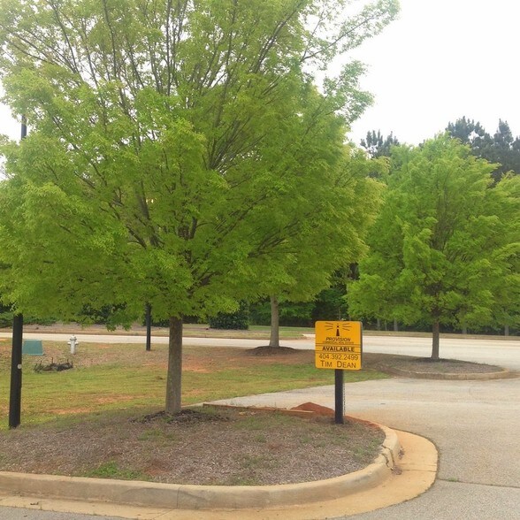 More Photos Of 300 Lester Mill Rd, Locust Grove Office For Lease