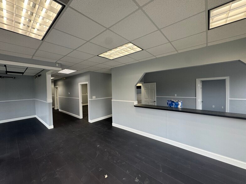 More Photos Of 10901 Downs Rd, Pineville Warehouse For Lease