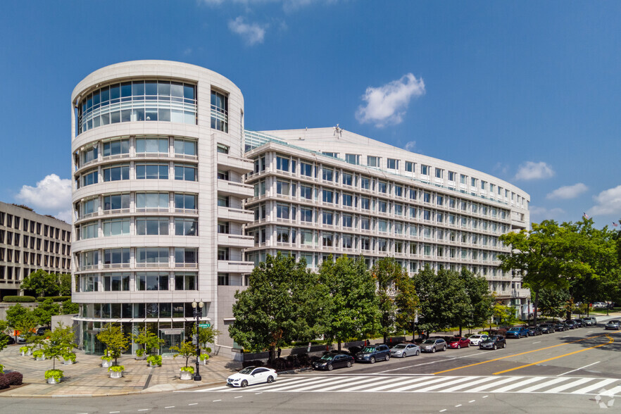 Primary Photo Of 101 Constitution Ave NW, Washington Office For Lease