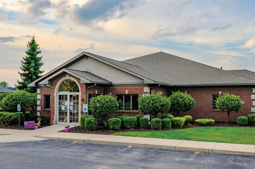 Primary Photo Of 2030 W Boulevard, Kokomo Medical For Sale