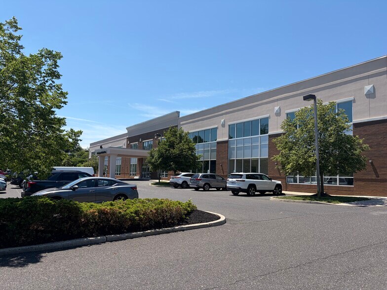 More Photos Of 405 Hurffville Cross Keys Rd, Sewell Medical For Lease