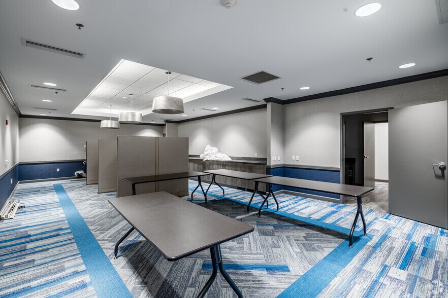 More Photos Of 3721 Tecport Dr, Harrisburg Office For Sale