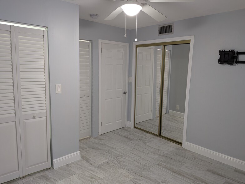 More Photos Of 2247 Polk St, Hollywood Land For Sale