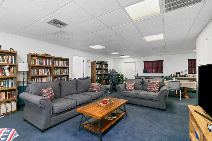 More Photos Of 13042 Tarpon Springs Rd, Odessa Religious Facility For Sale